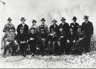 Upravni odbor "Saveza lovačkih društava za Vojvodinu" u Novom Sadu 29.10.1924. godine (Laza Budišin, prvi s leva sedi)
